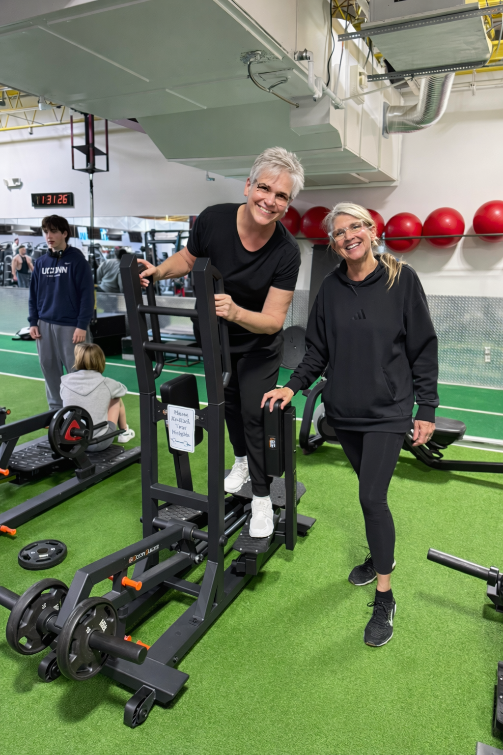 Booty Builder machine with members